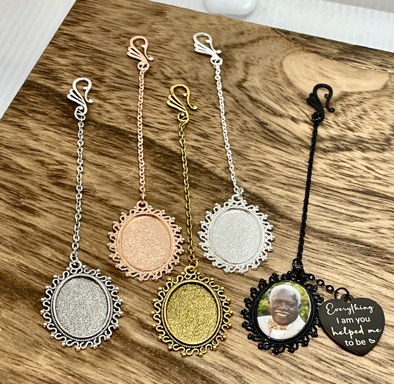 2024 Graduation Memorial Photo Charms with Saying