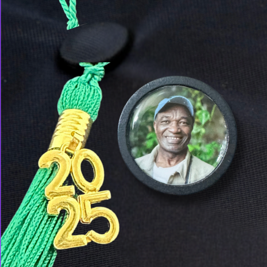 Black Graduation Cap Tassel Pin Wooden