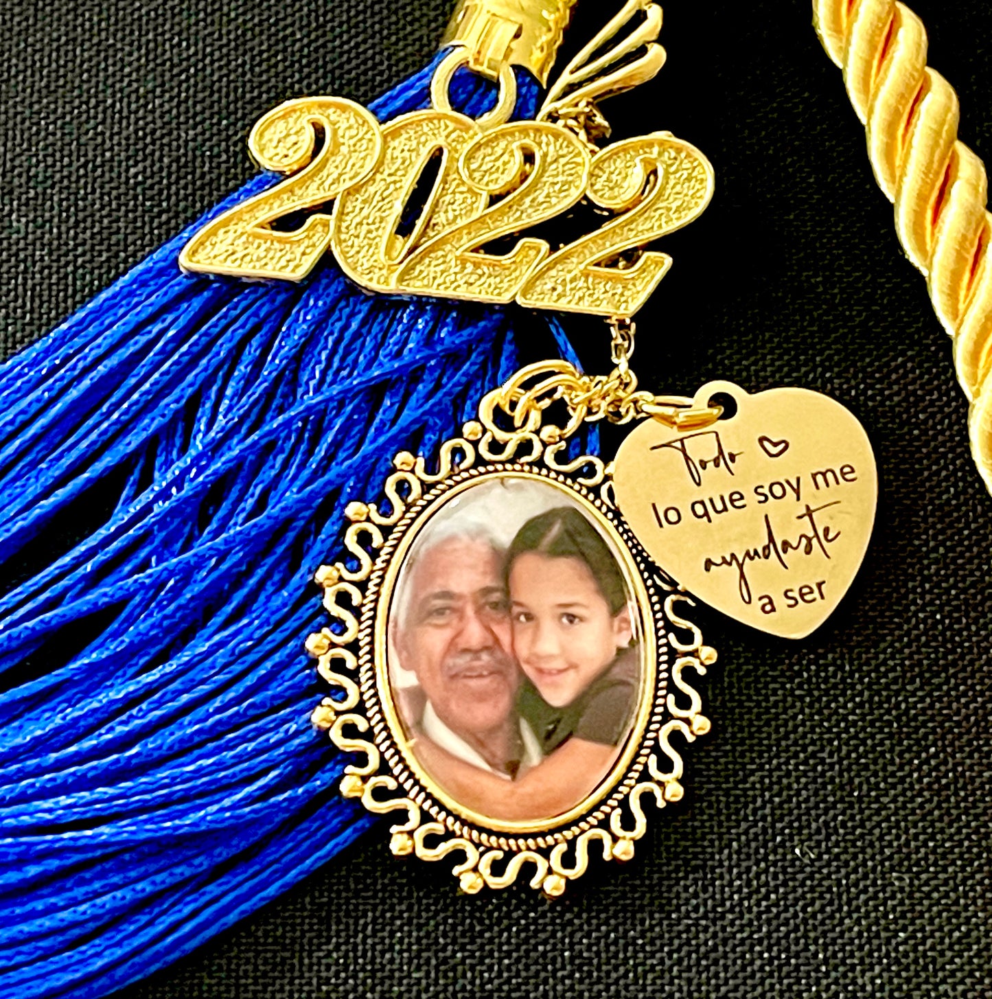 Spanish graduation gift charm for grad cap